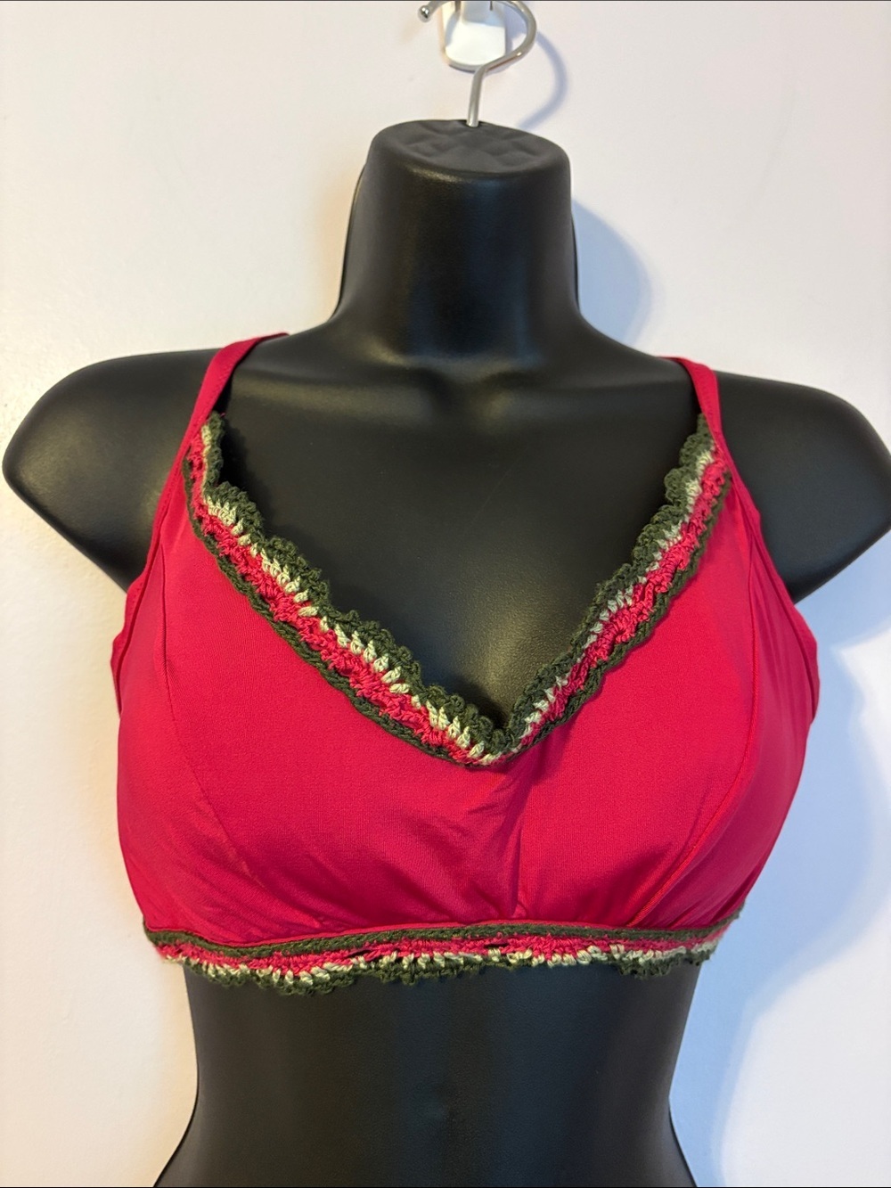 Becca by Rebecca Virtue Maroon Crochet Edging and Tie Back Bikini Top size S DDD